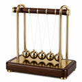 Pendolo di Newton da tavolo 30 x 15 x 28 cm in legno e metallo marrone oro per decorazione e dimostrazione fisica